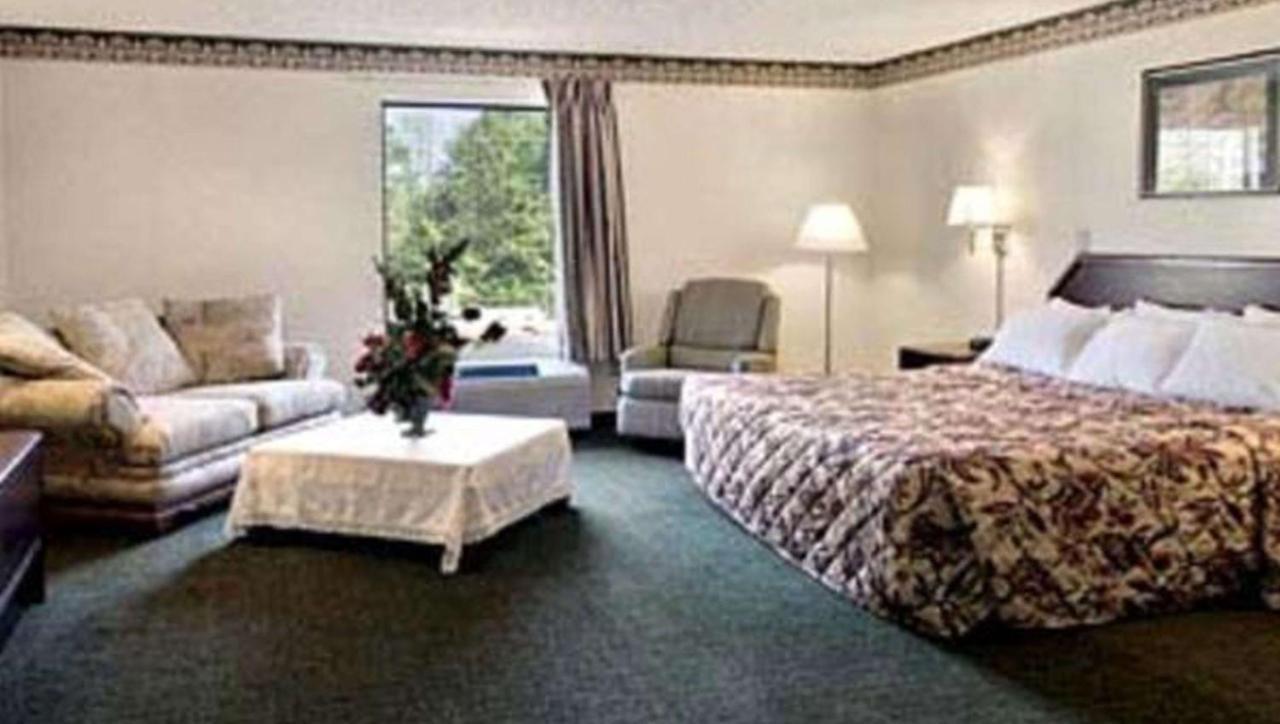 Gray Inn & Suites Luaran gambar