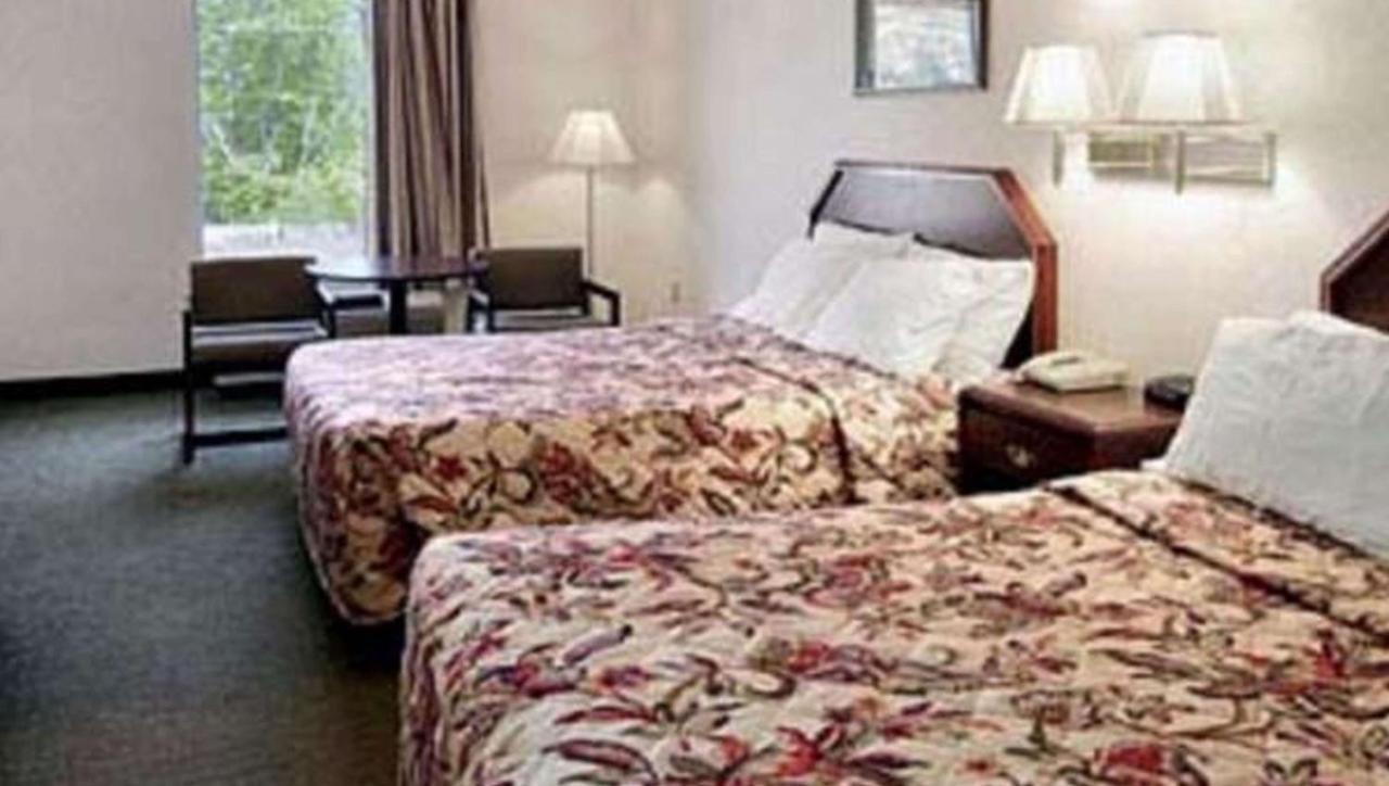 Gray Inn & Suites Luaran gambar